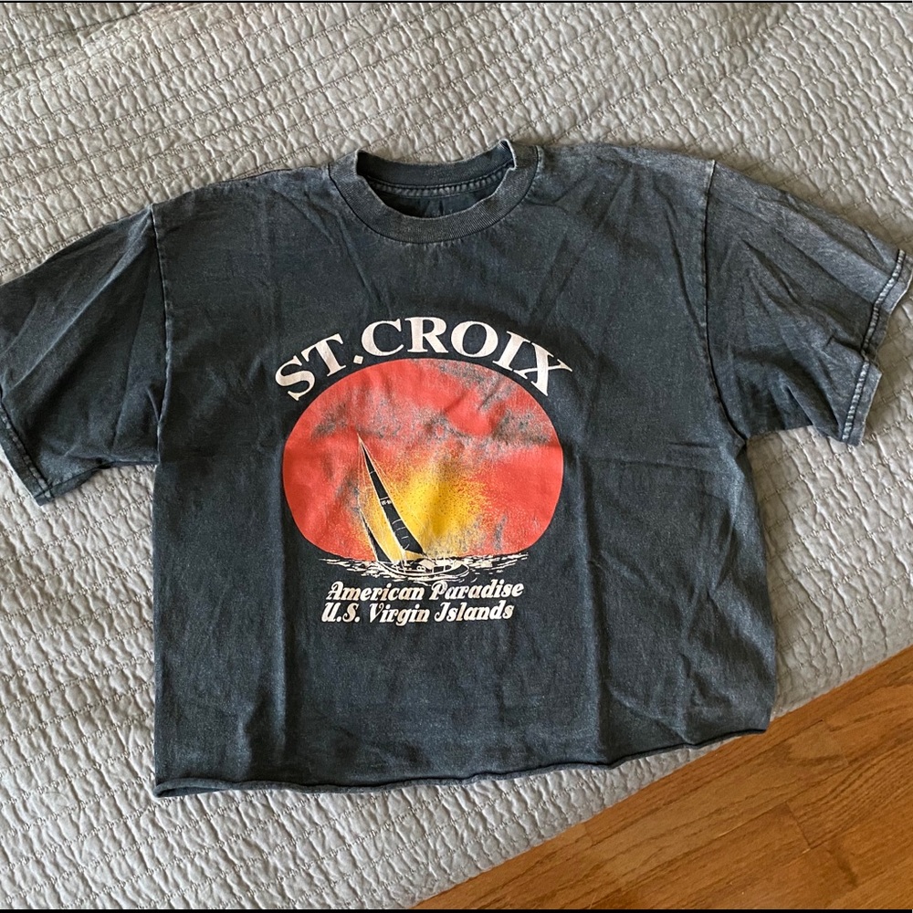 Cropped St.Croix Graphic T-shirt